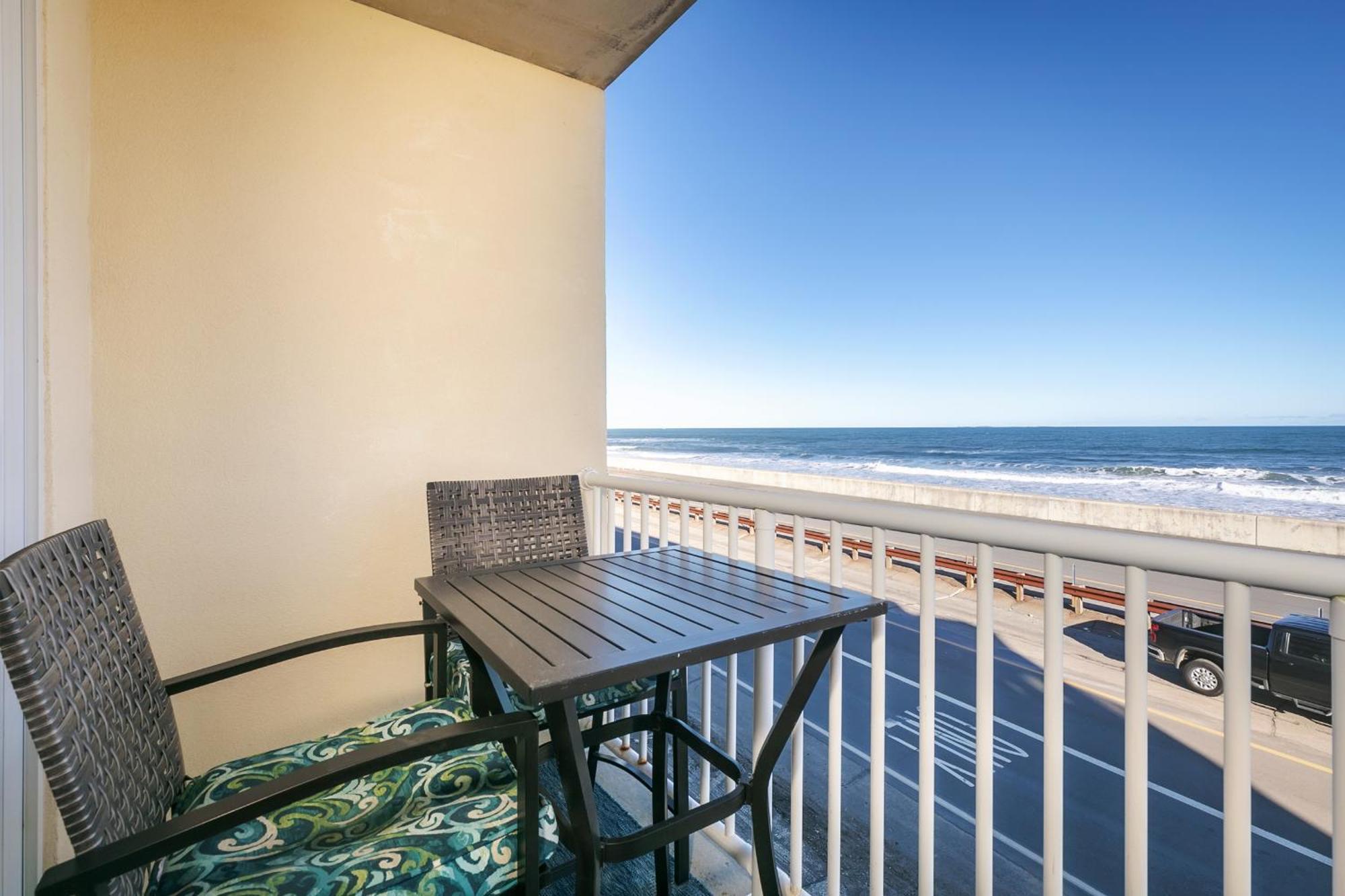 Direct Oceanfront Studio Suite! Hampton Εξωτερικό φωτογραφία